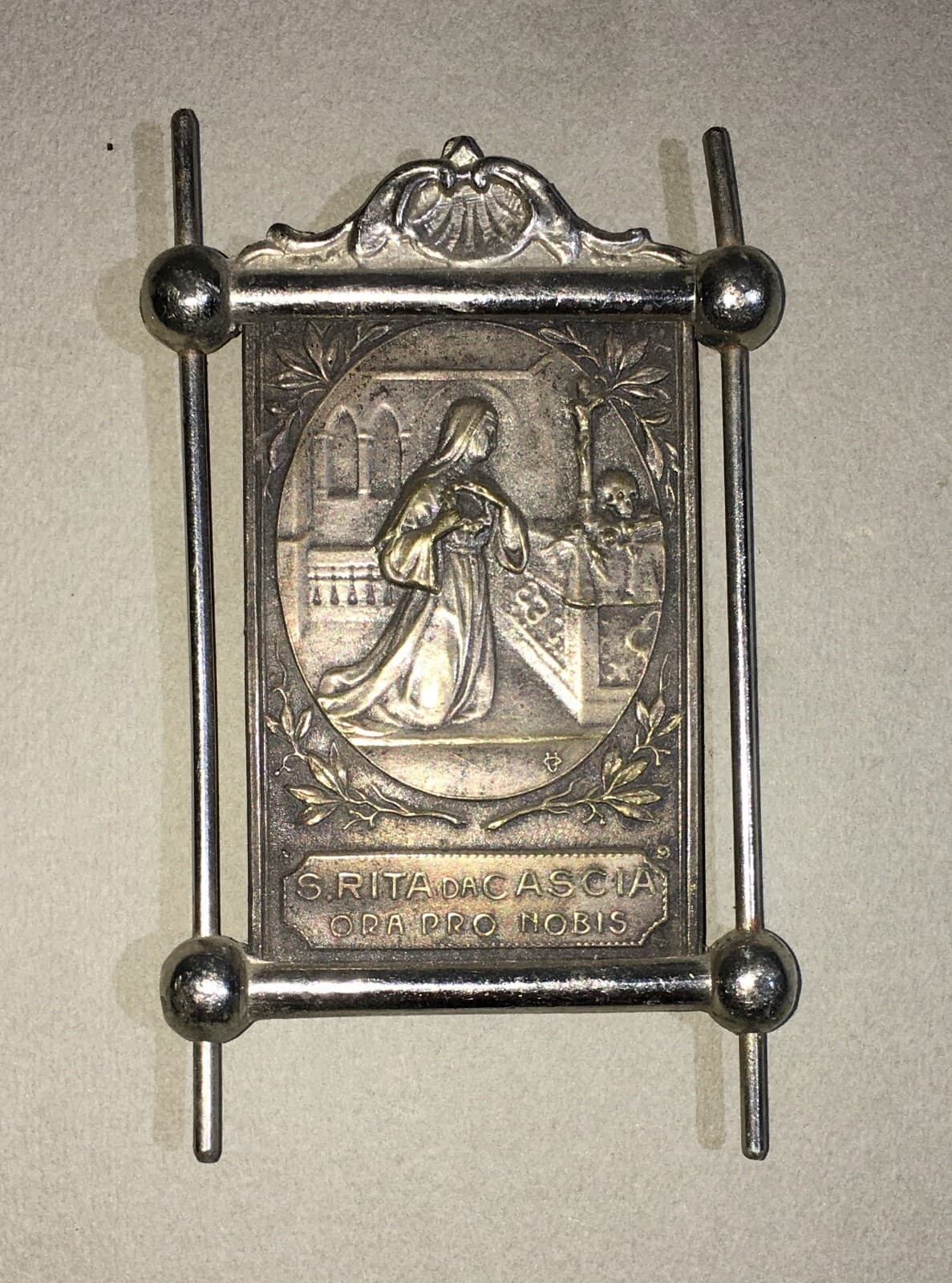 Arte Popolare Devozionale: Santa Rita Da Cascia, Antica Placchetta A Rilievo In Metallo