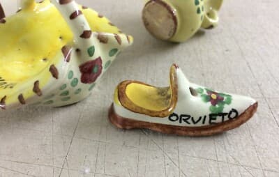 Miniature Da Collezione, Presepio, Ceramica Floreale Di Orvieto, 7 Piccoli Oggetti