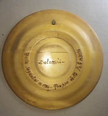 Montagna, Dolomiti, Pale, Baita Segantini: Inusuale Dipinto Su Legno Pirografato