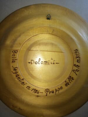 Montagna, Dolomiti, Pale, Baita Segantini: Inusuale Dipinto Su Legno Pirografato