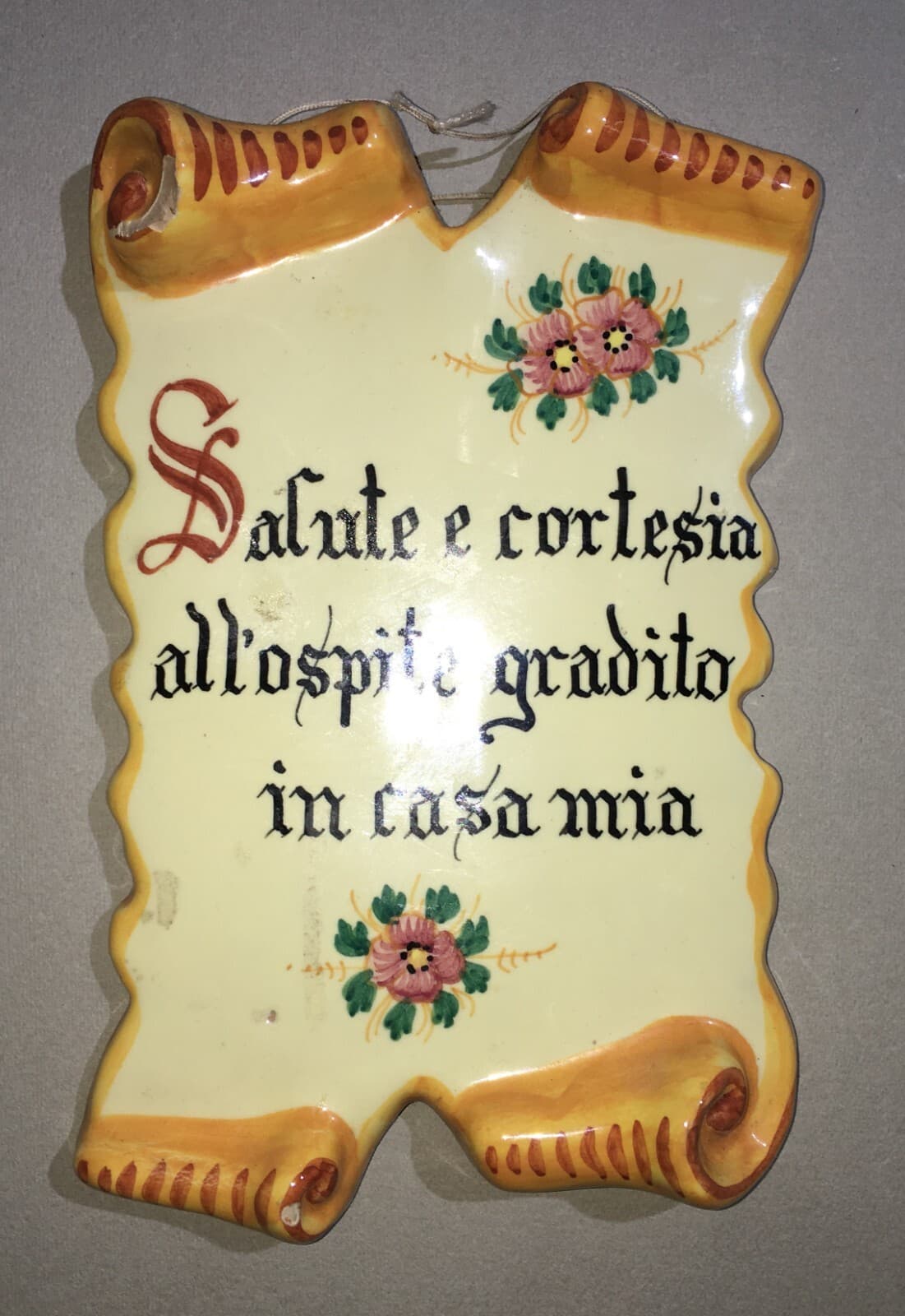 Folklore, Antropologia, Ceramica Da Collezione Con Decori Floreali, Deruta, Grazia