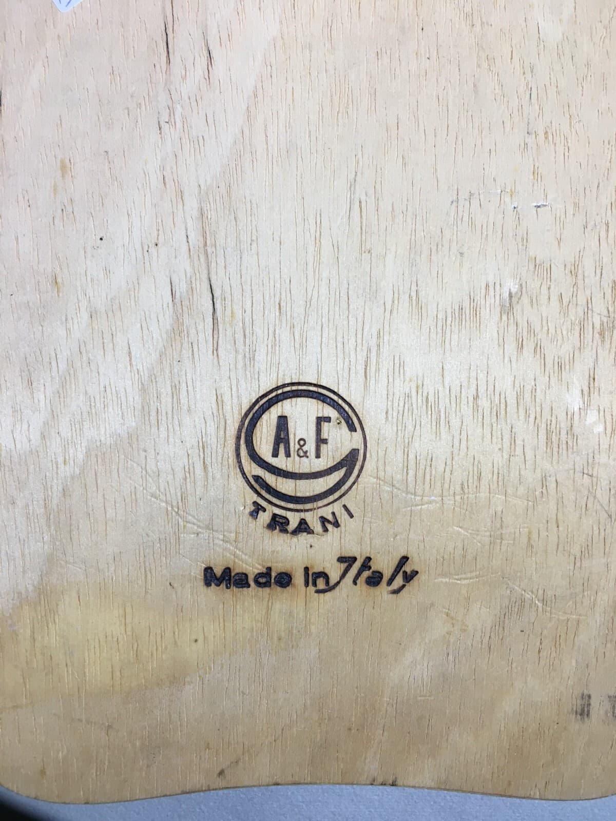 Arte Popolare: Costume Femminile, Pannello In Intarsio Ligneo Decorativo (Trani)