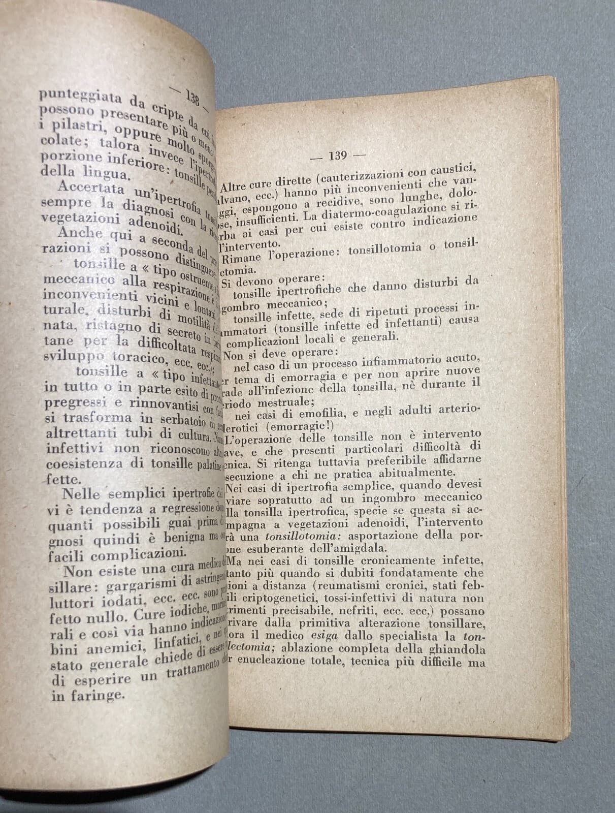 Medicina: Otorinolaringoiatria (naso, Faringe, Laringe, Otiti, Faringiti). Sanvenero Rosselli, 1930