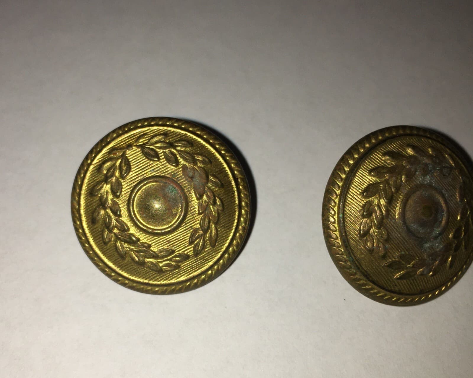 Militaria, Araldica, Bottoni Antichi Da Collezione