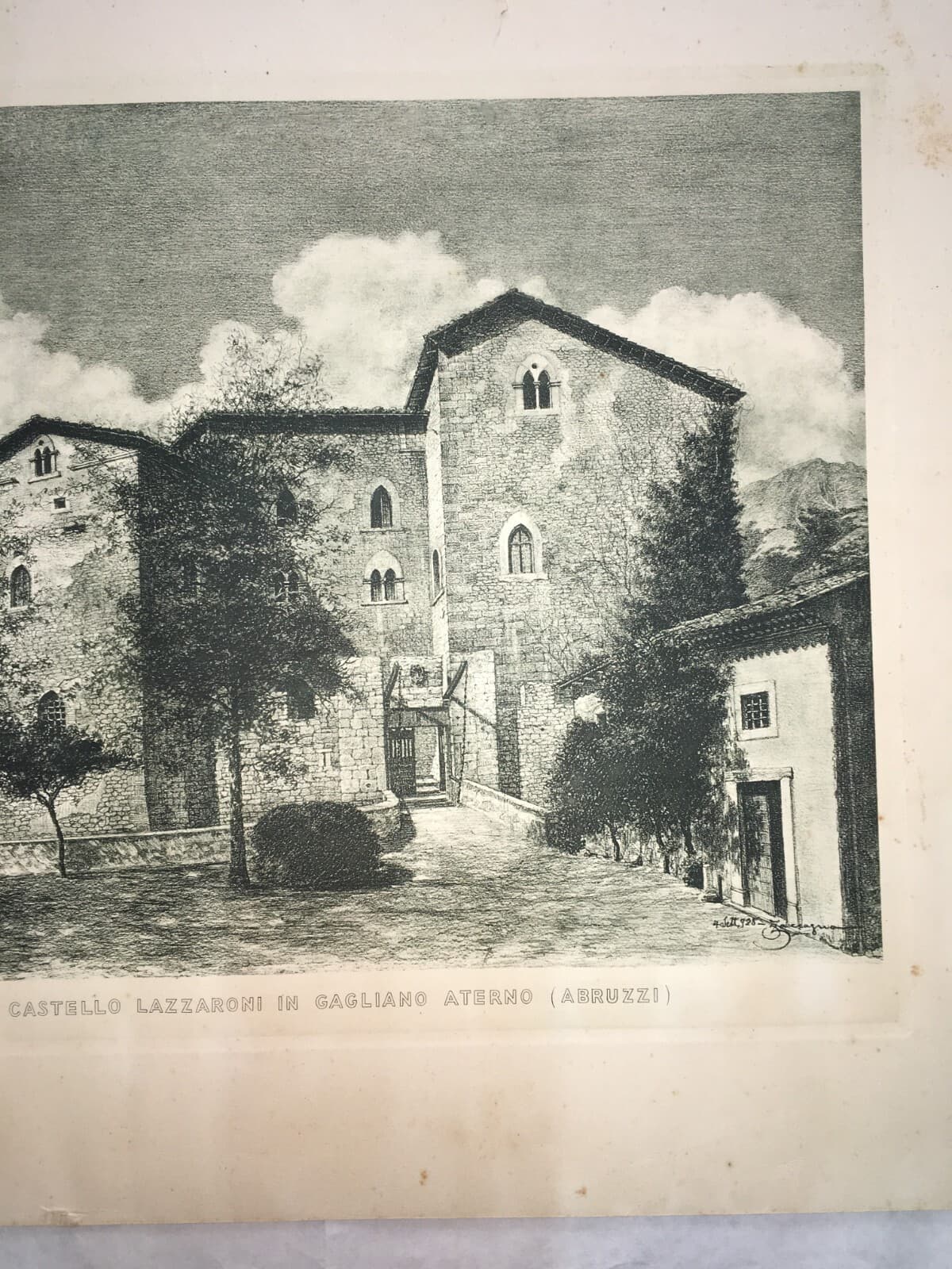 Abruzzo: Architettura, Castello Lazzaroni, Gagliano Aterno. Grande Veduta, Zaccagna