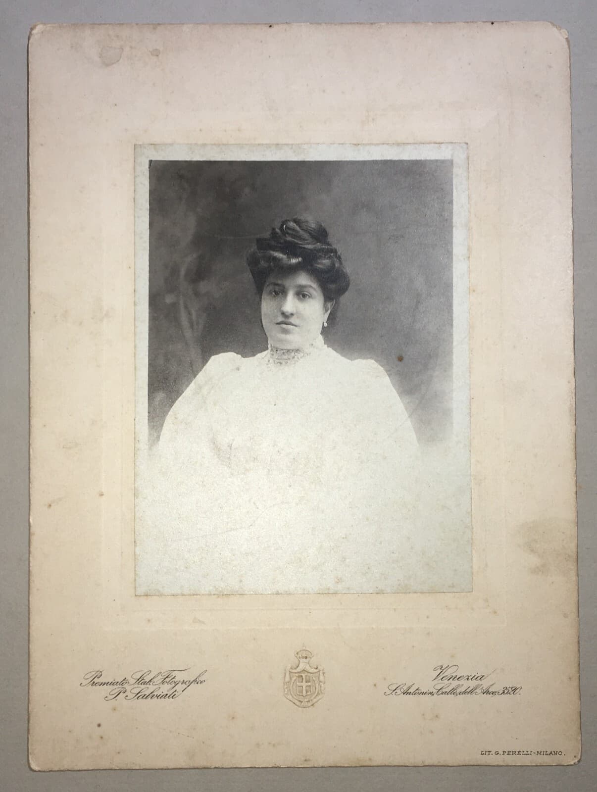 Fotografia Da Collezione: Ritratto Femminile, Salviati (Venezia), Lito Perrelli