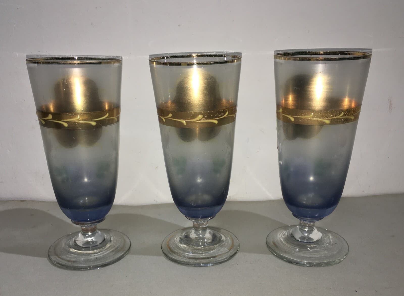 Arte Del Vetro: Bicchieri Decorati Floreali E Con Dorature Liberty