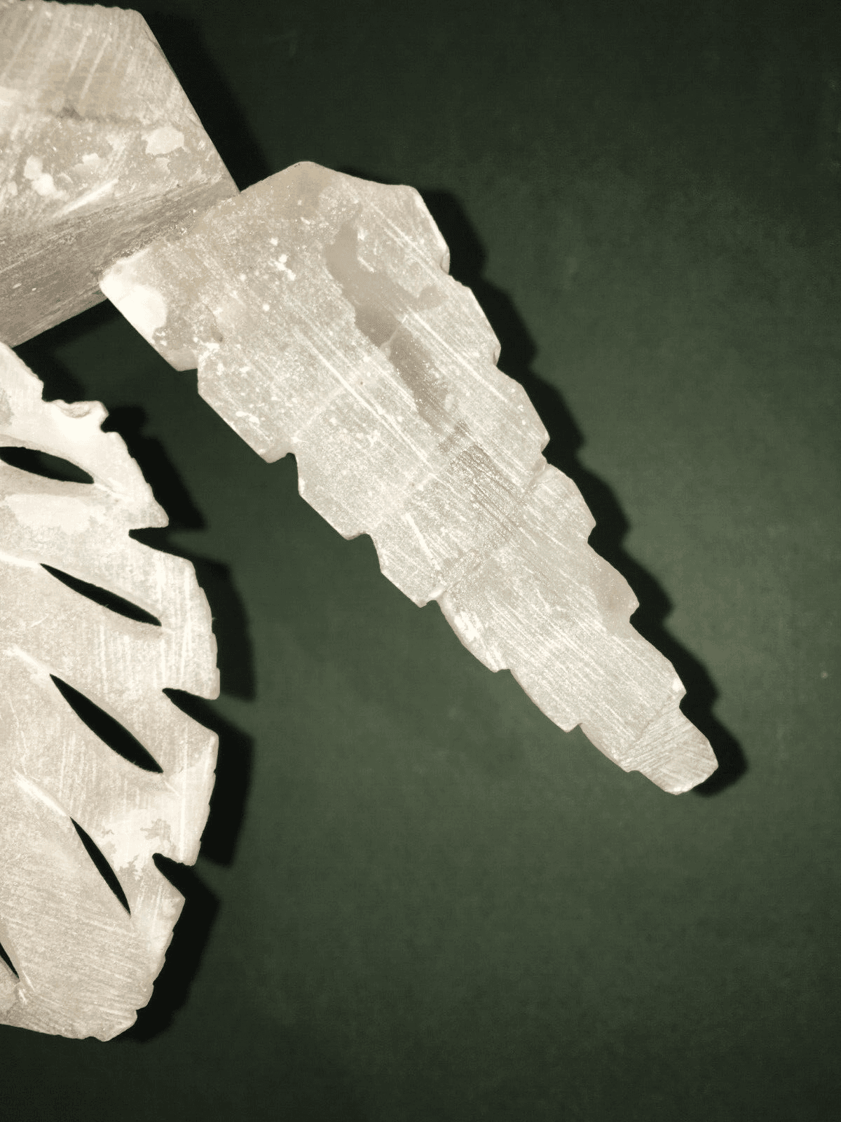 Arte Popolare Devozionale: Scultura Di San Michele Arcangelo In Alabastro