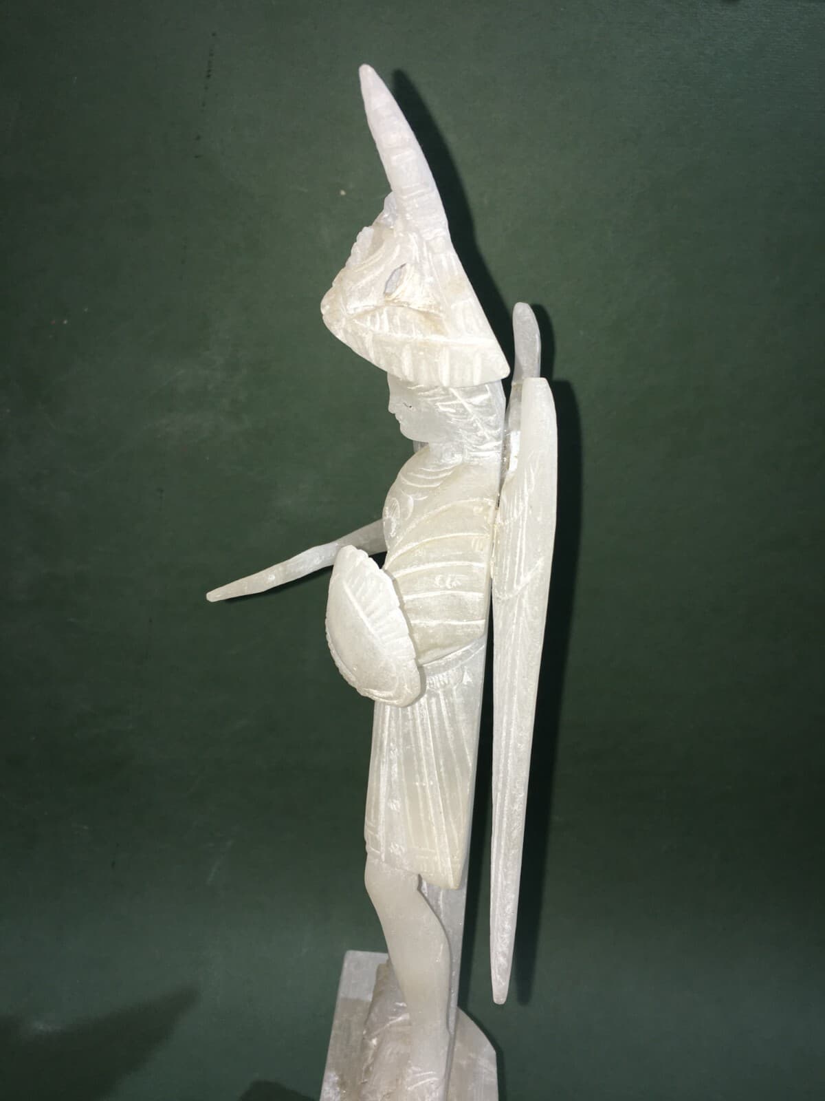 Arte Popolare Devozionale: Scultura Di San Michele Arcangelo In Alabastro