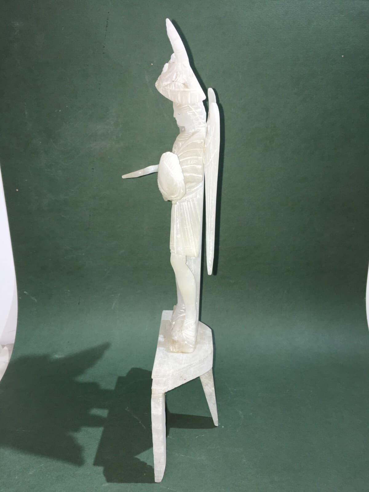 Arte Popolare Devozionale: Scultura Di San Michele Arcangelo In Alabastro