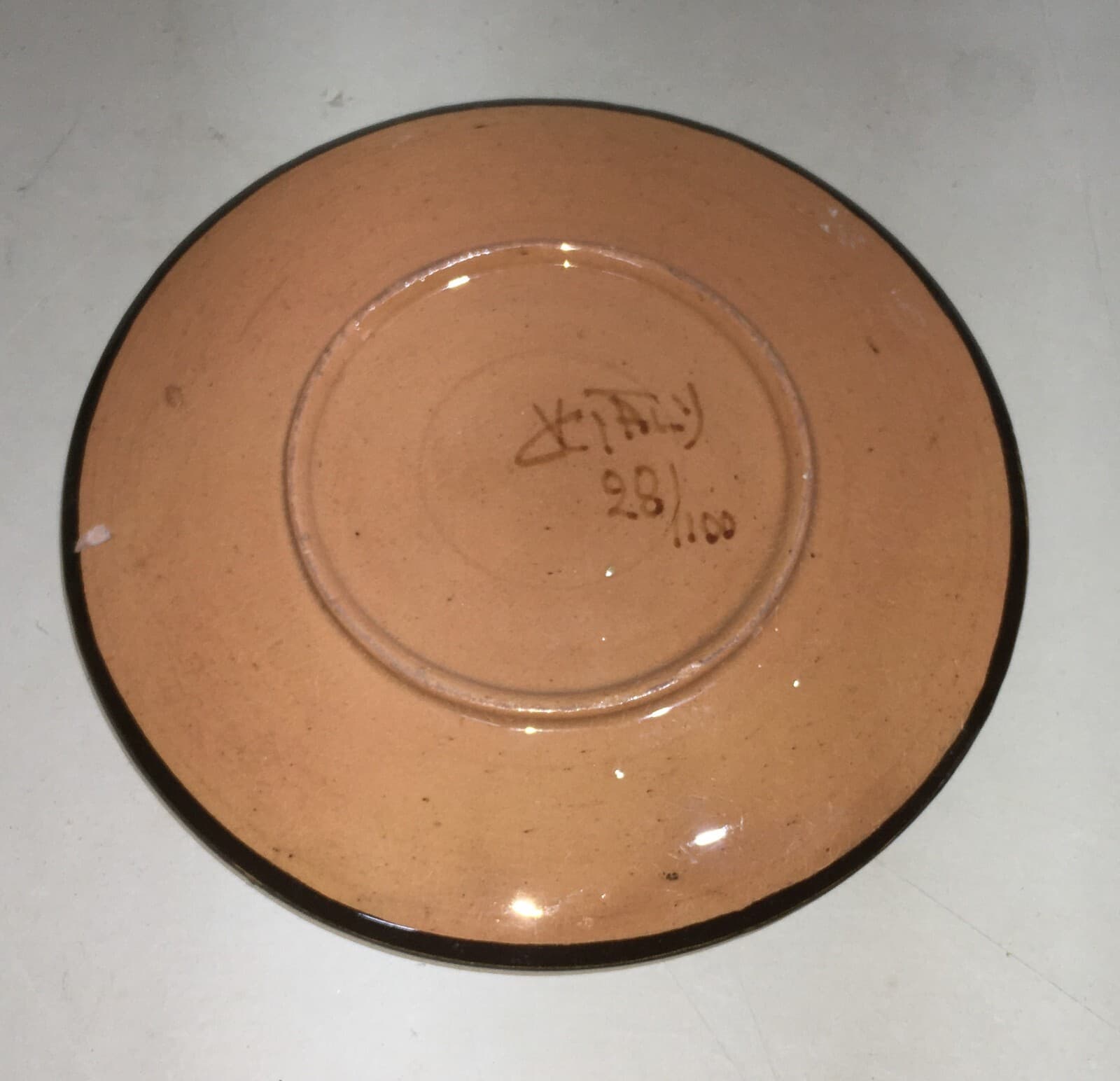 Piatto In Ceramica Con Decoro Floreale, Siglato CV Italy