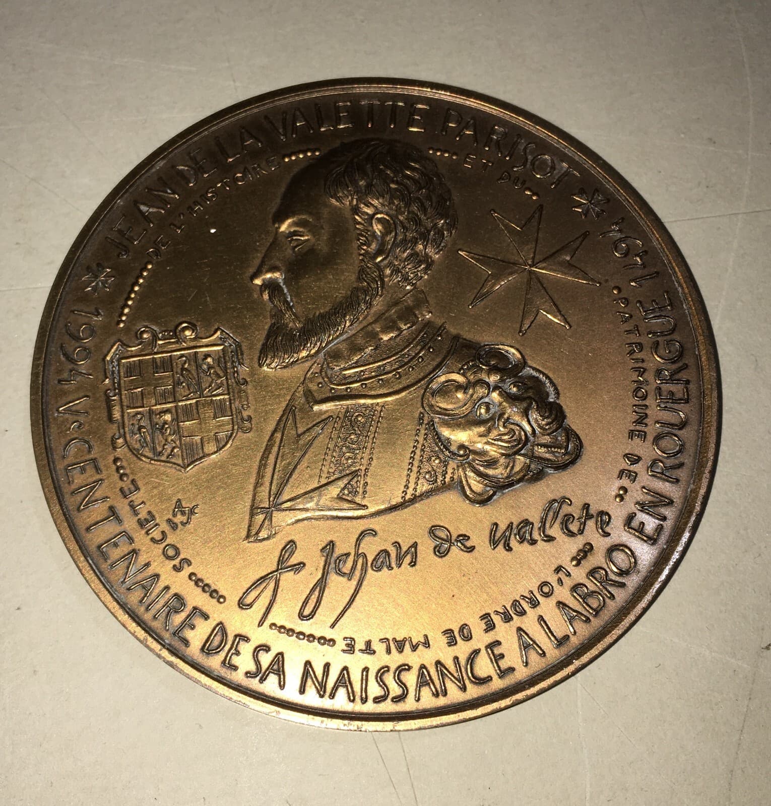 Malta, Valletta: Medaglia Jean Parisot De La Valette, Centenario Cavalieri Ospitalieri