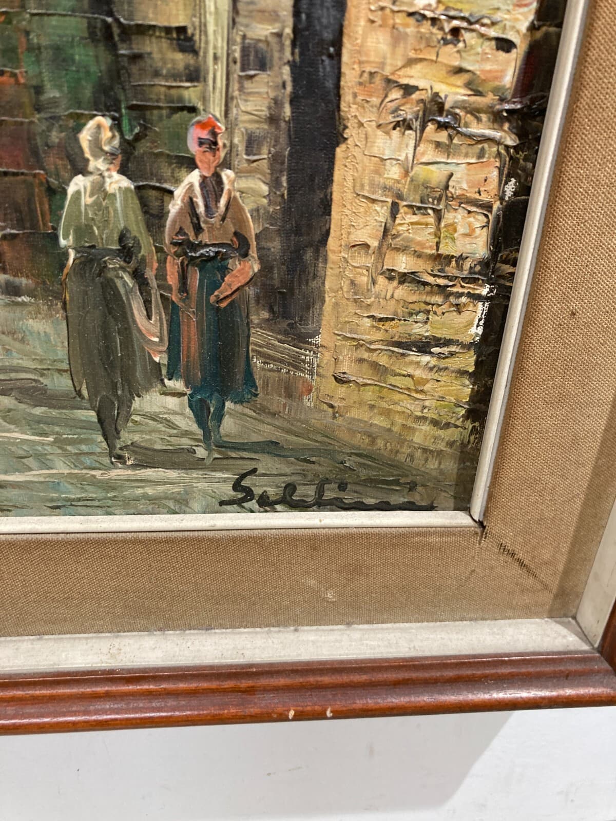 Arte   Artisti Del '900   Veduta Animata Di Paese Con Arco   Dipinto Firmato