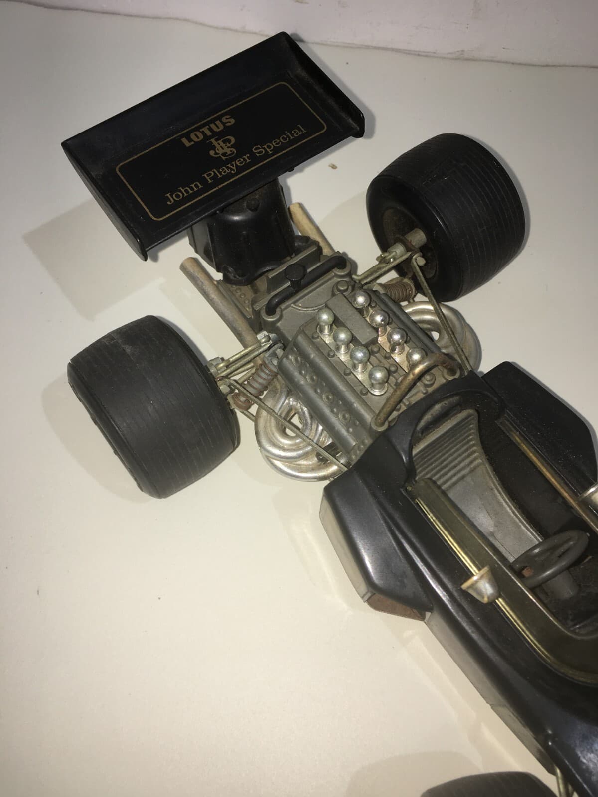 Automobilismo: Automobilina Da Collezione Lotus John Player Special Texaco Schuco