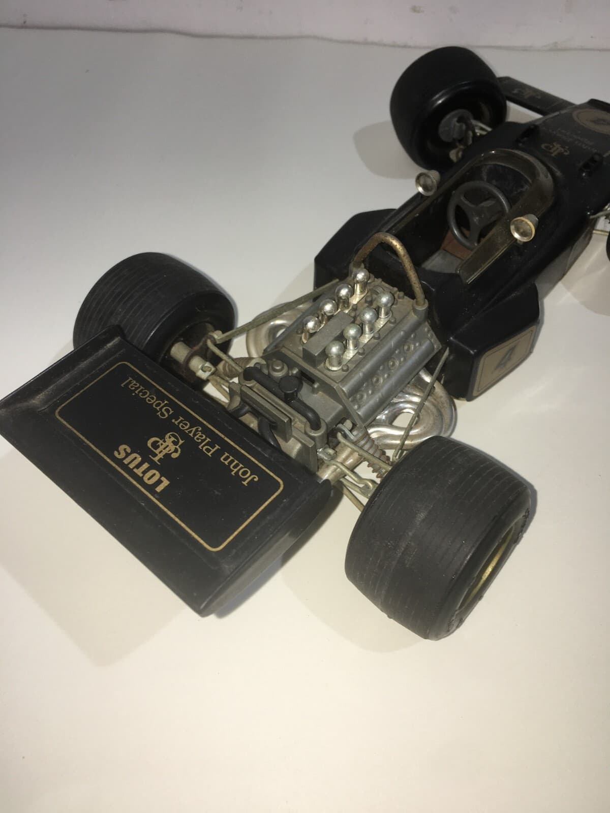 Automobilismo: Automobilina Da Collezione Lotus John Player Special Texaco Schuco