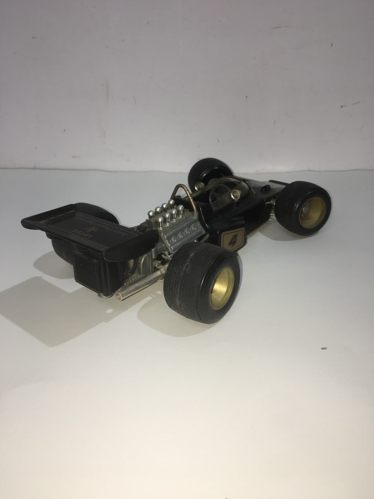 Automobilismo: Automobilina Da Collezione Lotus John Player Special Texaco Schuco