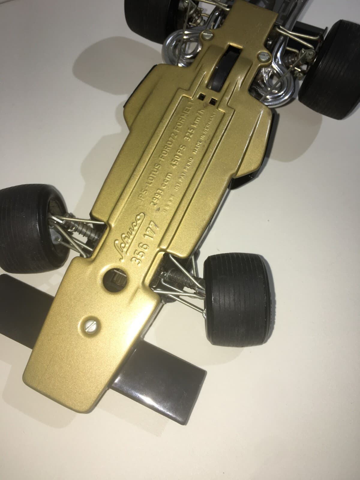 Automobilismo: Automobilina Da Collezione Lotus John Player Special Texaco Schuco