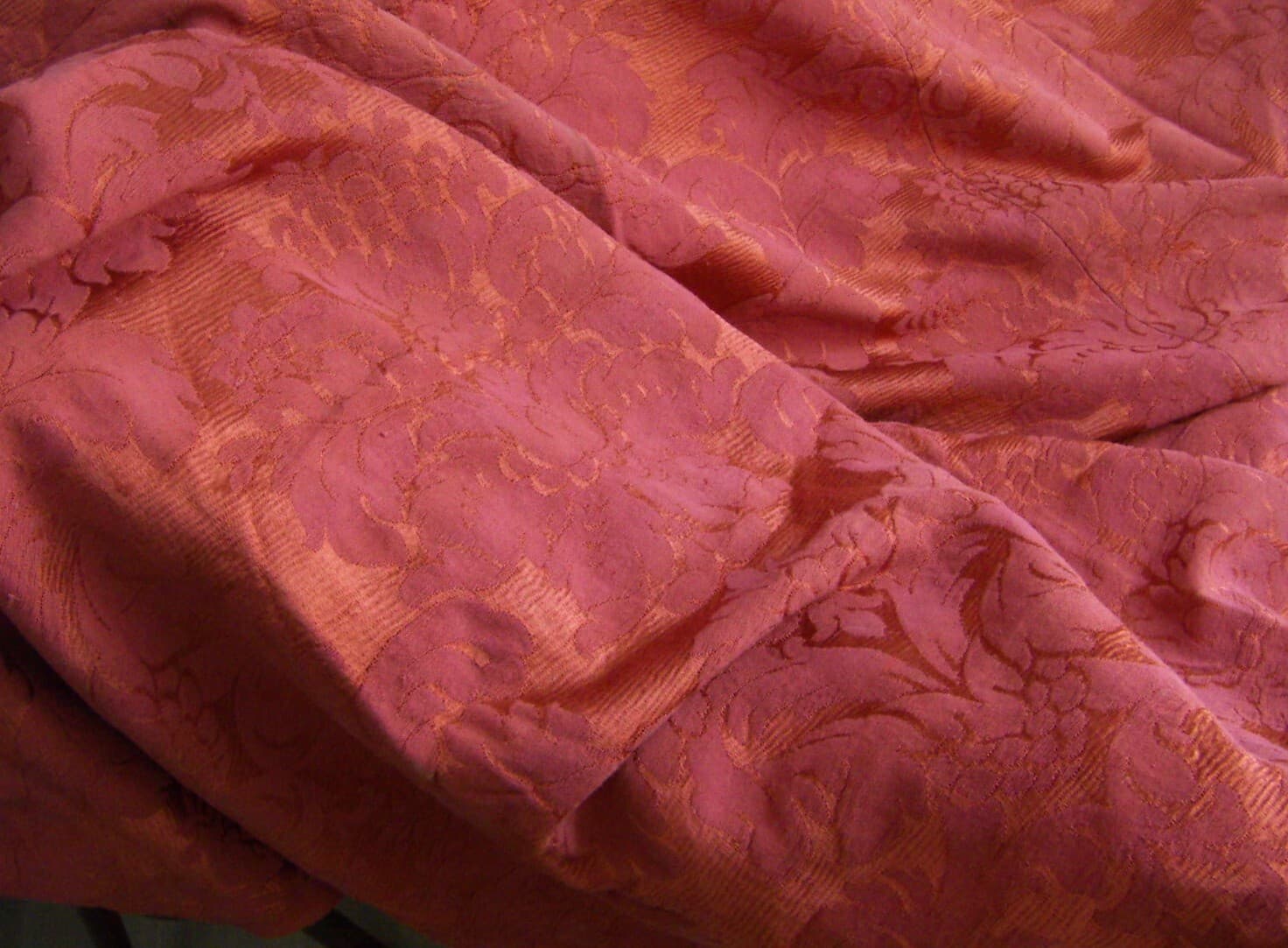 Antico Tessuto: Drappeggio, Tendaggio E Tappezzeria d'Epoca