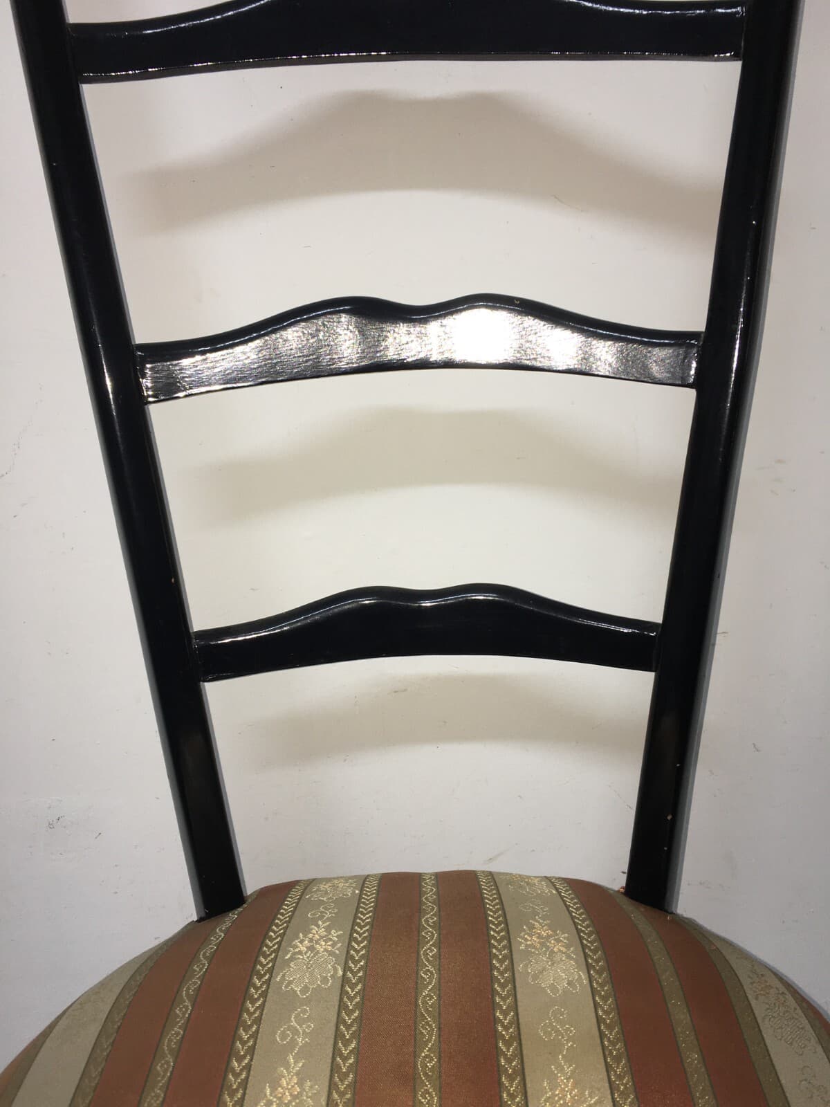 Sedia Stilizzata d'Epoca Da Restaurare (modernariato Design)