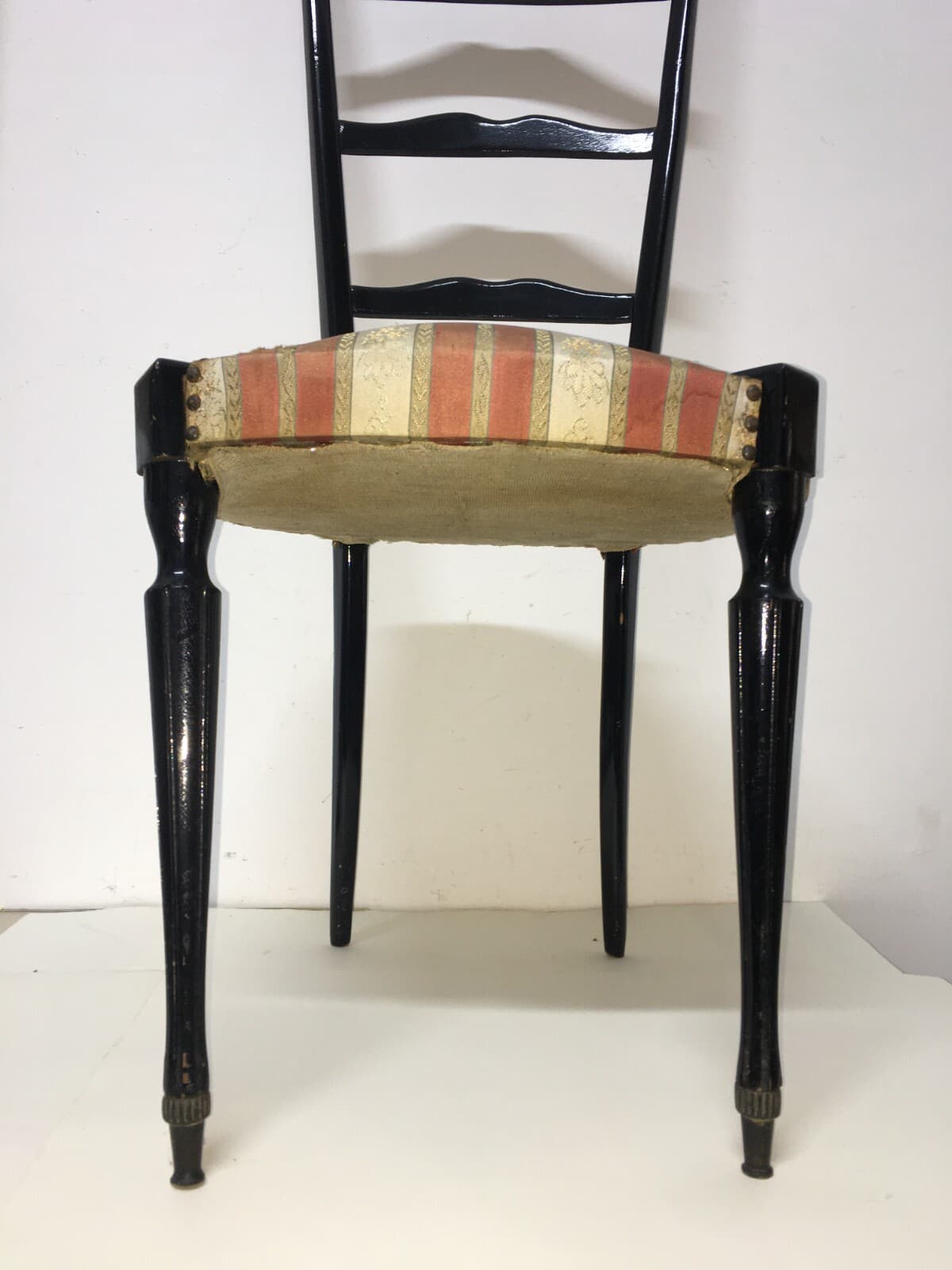 Sedia Stilizzata d'Epoca Da Restaurare (modernariato Design)