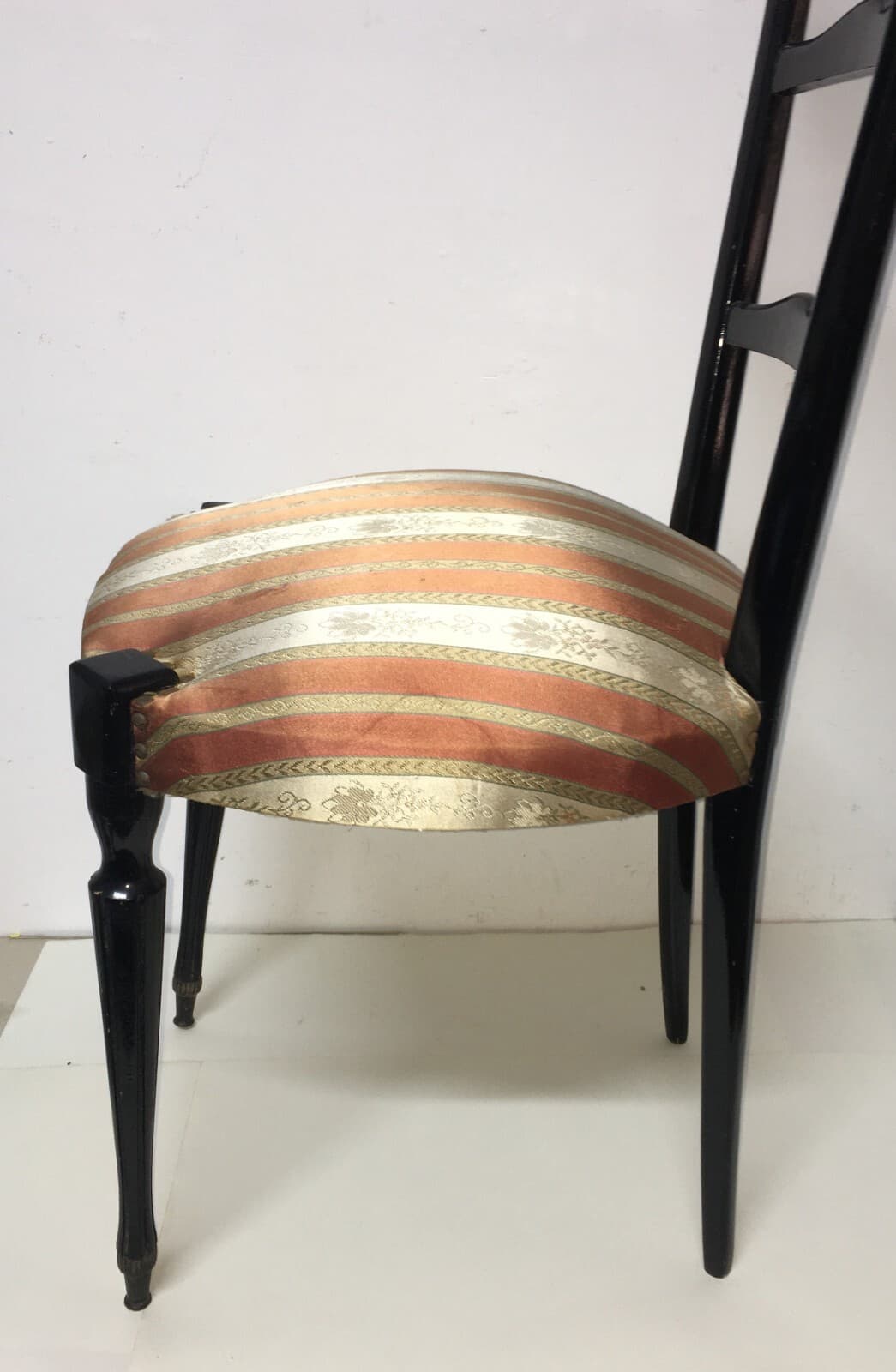 Sedia Stilizzata d'Epoca Da Restaurare (modernariato Design)