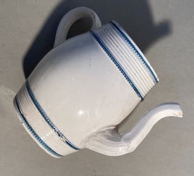 Antica Teiera O Caffettiera In Ceramica Con Decori A Mascherone, Napoli