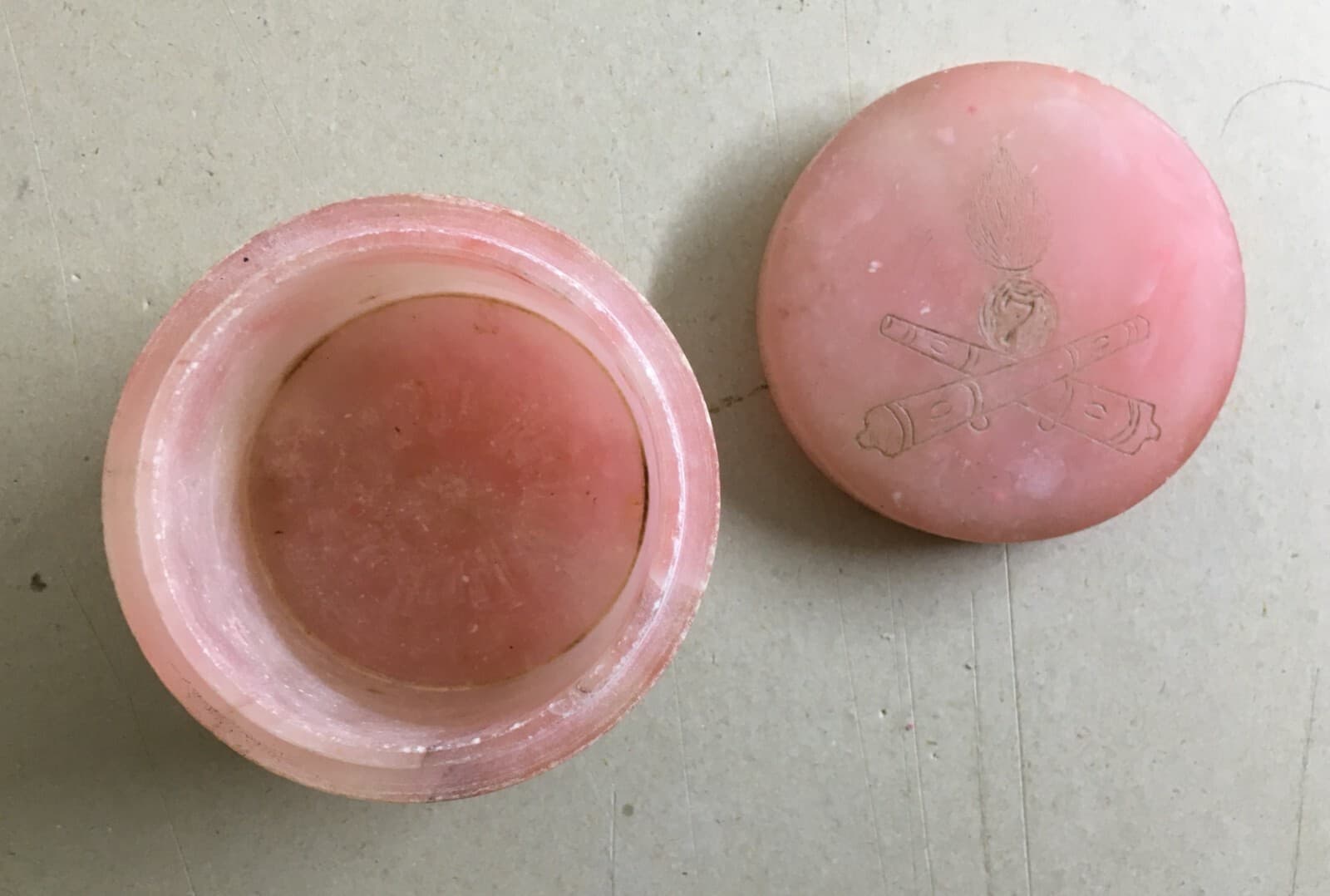 Scatola Militare In Alabastro Rosa Del 7° Reggimento Artiglieria, 1935