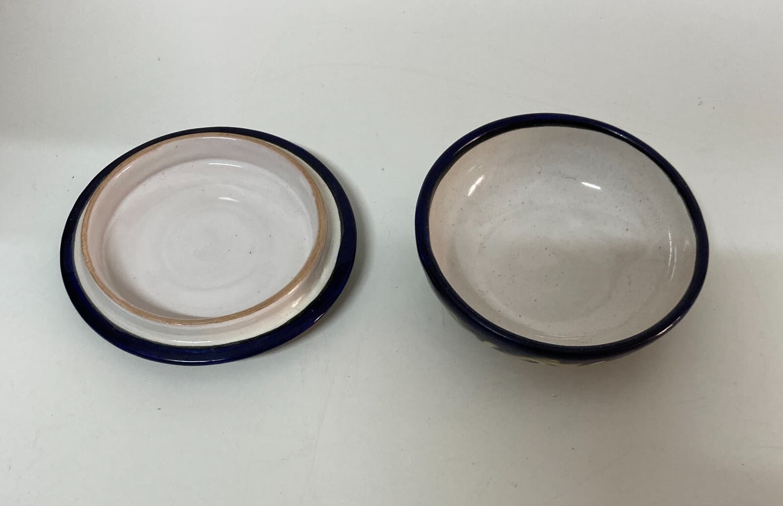 Ciotola Decorativa In Ceramica Di Urbino, E. Mari, Decoro Con Cupido