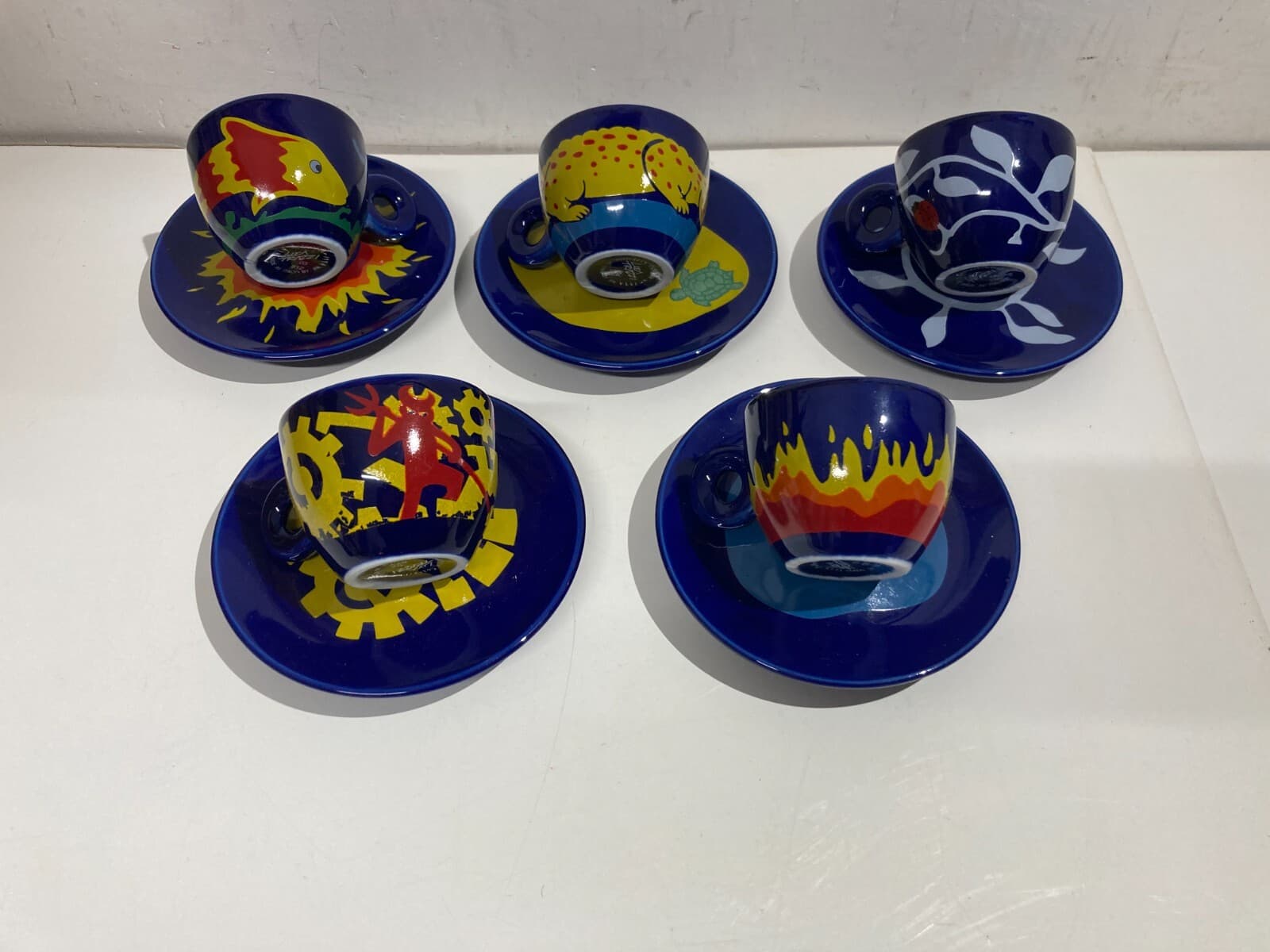 Illy Collection: 5 Tazze Da Caffè E Piattini Di Luca Trazzi