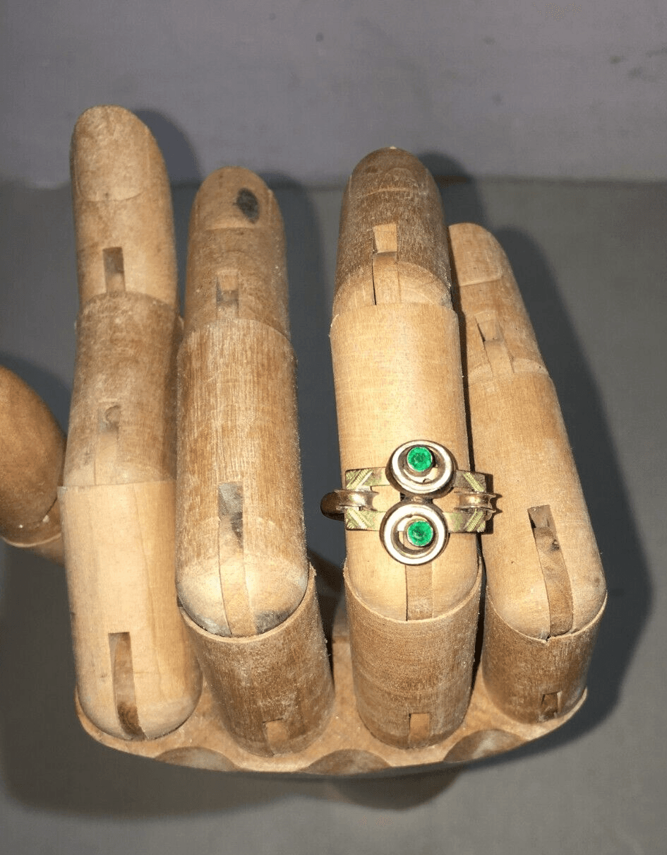 Oreficeria Da Collezione: Antico Anello Decorativo