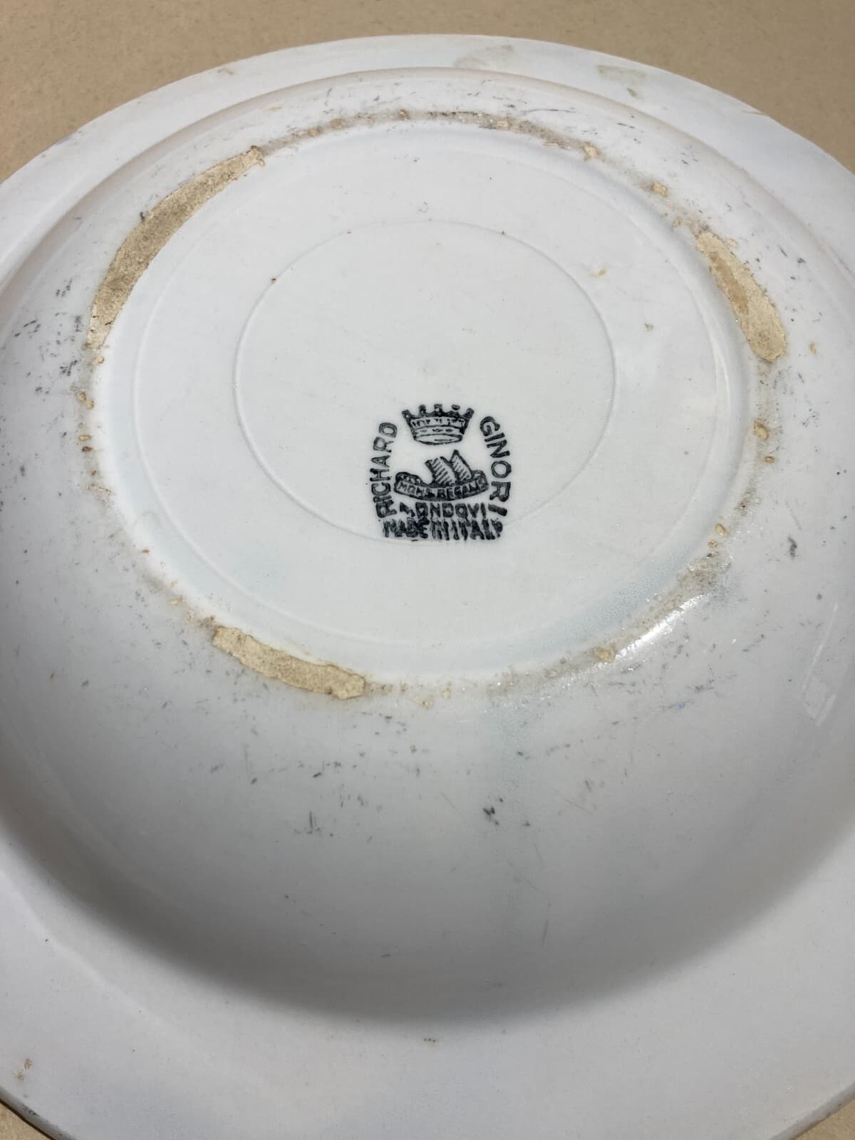 Piatto In Ceramica Con Decoro Aerografato, Barca A Vela, Era Ponti, Mondovì