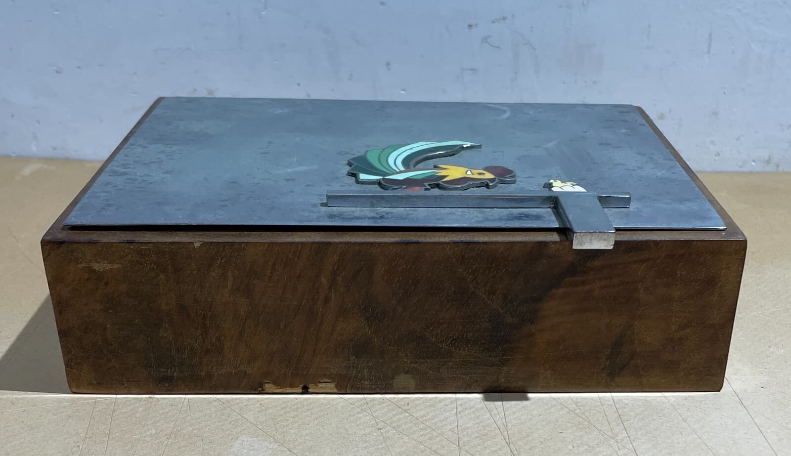 Arti Decorative Del '900: Scatola Porta Gioie Con Gallina E Pulcino