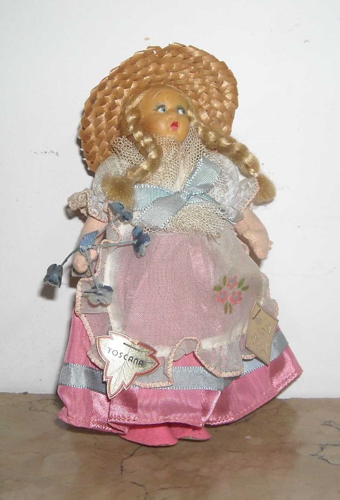 Folklore: Costumi Popolari, Toscana. Produzione Magis, Roma. Bambola Da Collezione d'Epoca