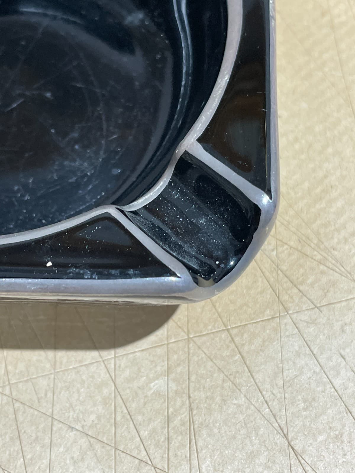 Posacenere d'Epoca In Vetro Bruno Laminato In Argento