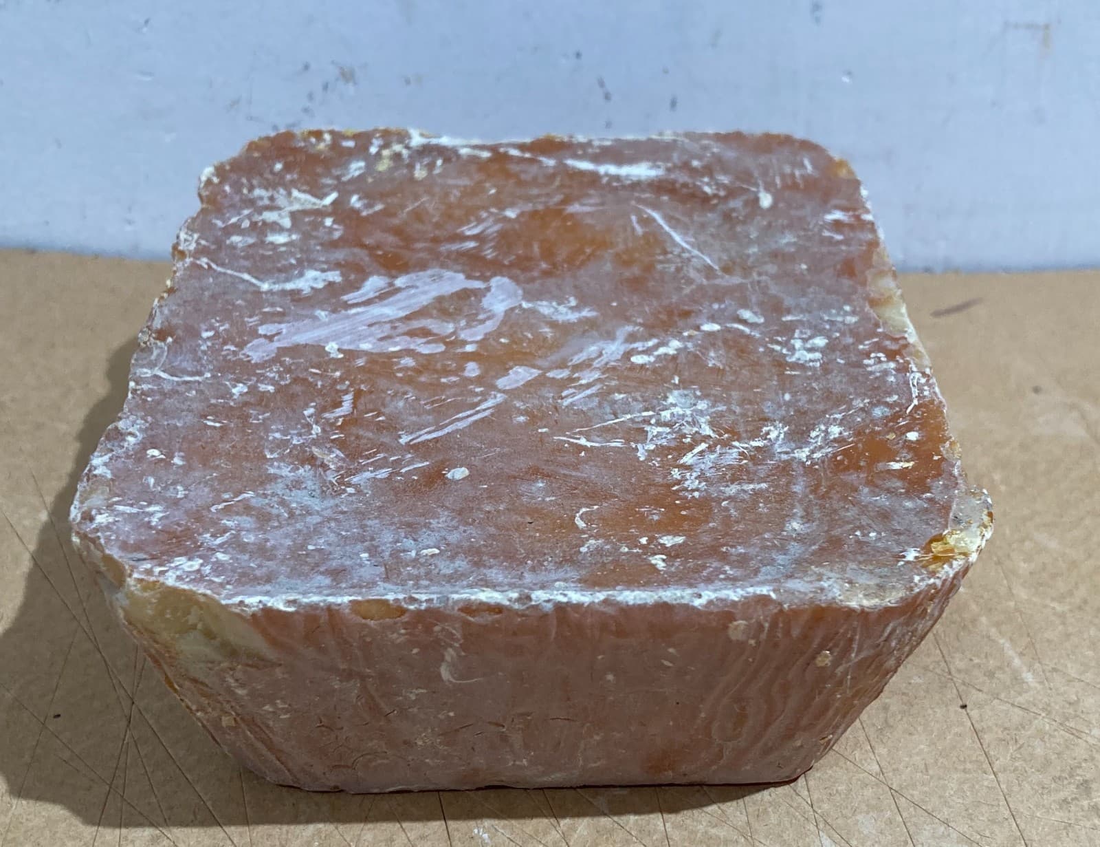 Insolito Oggetto, Probabilmente Blocco Di Cera Solida, Superficie Ambrata d'Epoca