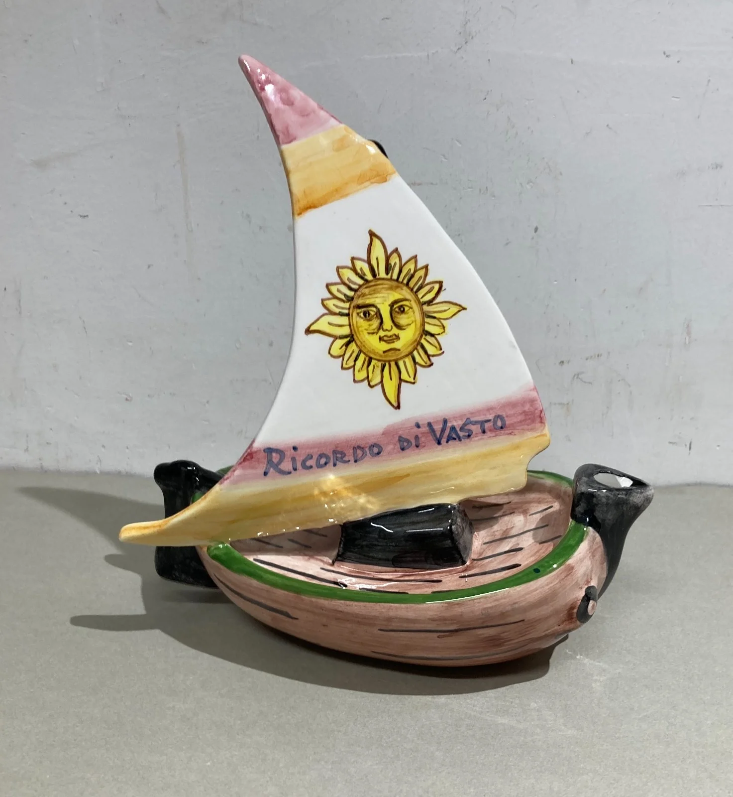 Barca in Ceramica Liberati per Enoteca Histonium, Vasto, foto 5 di 8