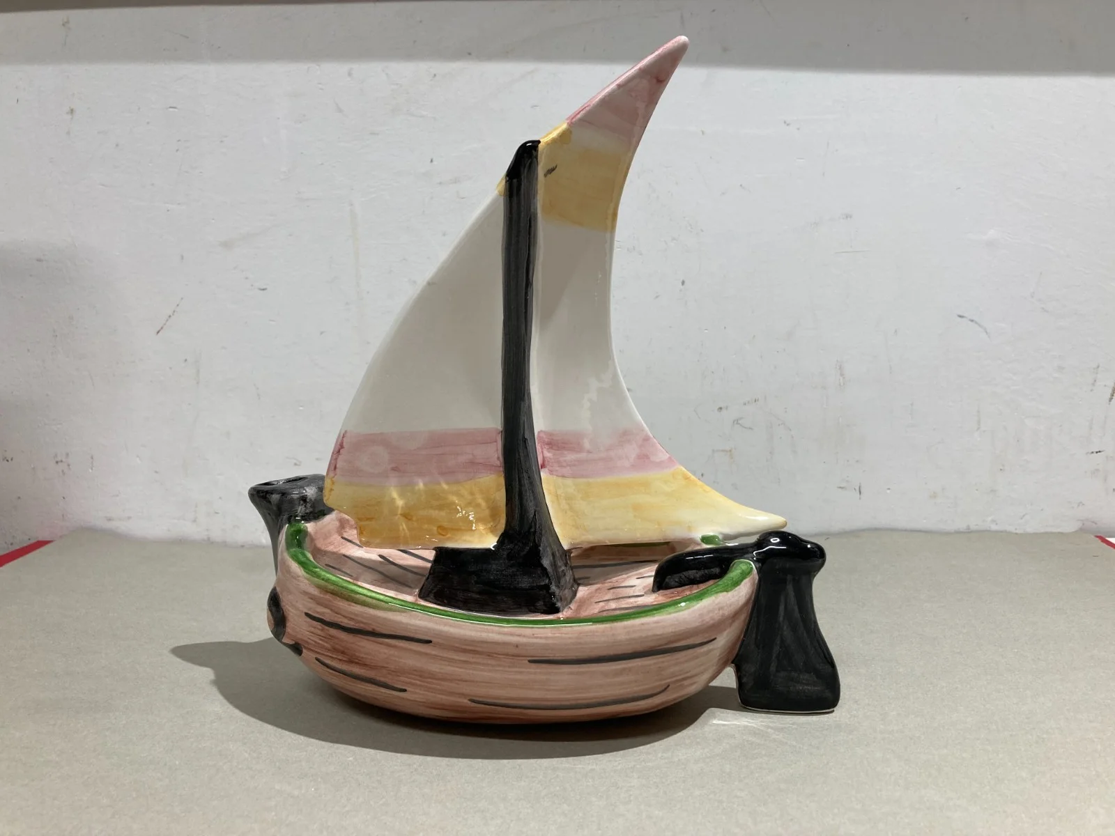 Barca in Ceramica Liberati per Enoteca Histonium, Vasto, foto 2 di 8
