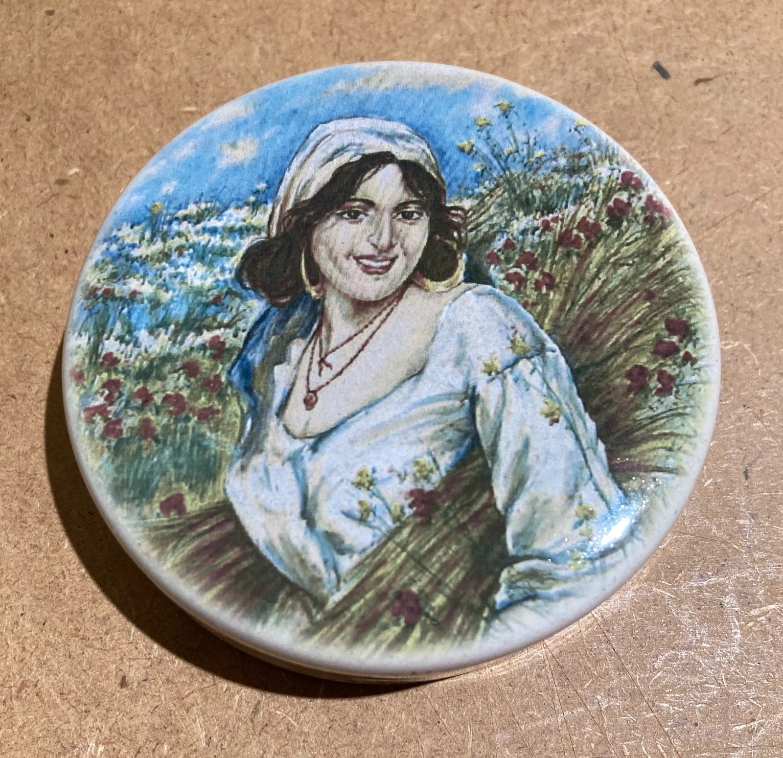 Ceramica Liberati per l'Hilton, Contadina Abruzzese, foto 3 di 6