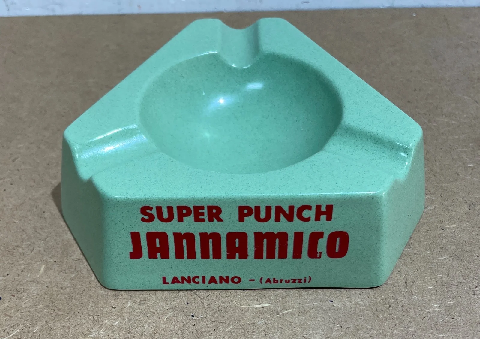 Posacenere Jannamico Super Punch e Monte Amaro, foto 4 di 8