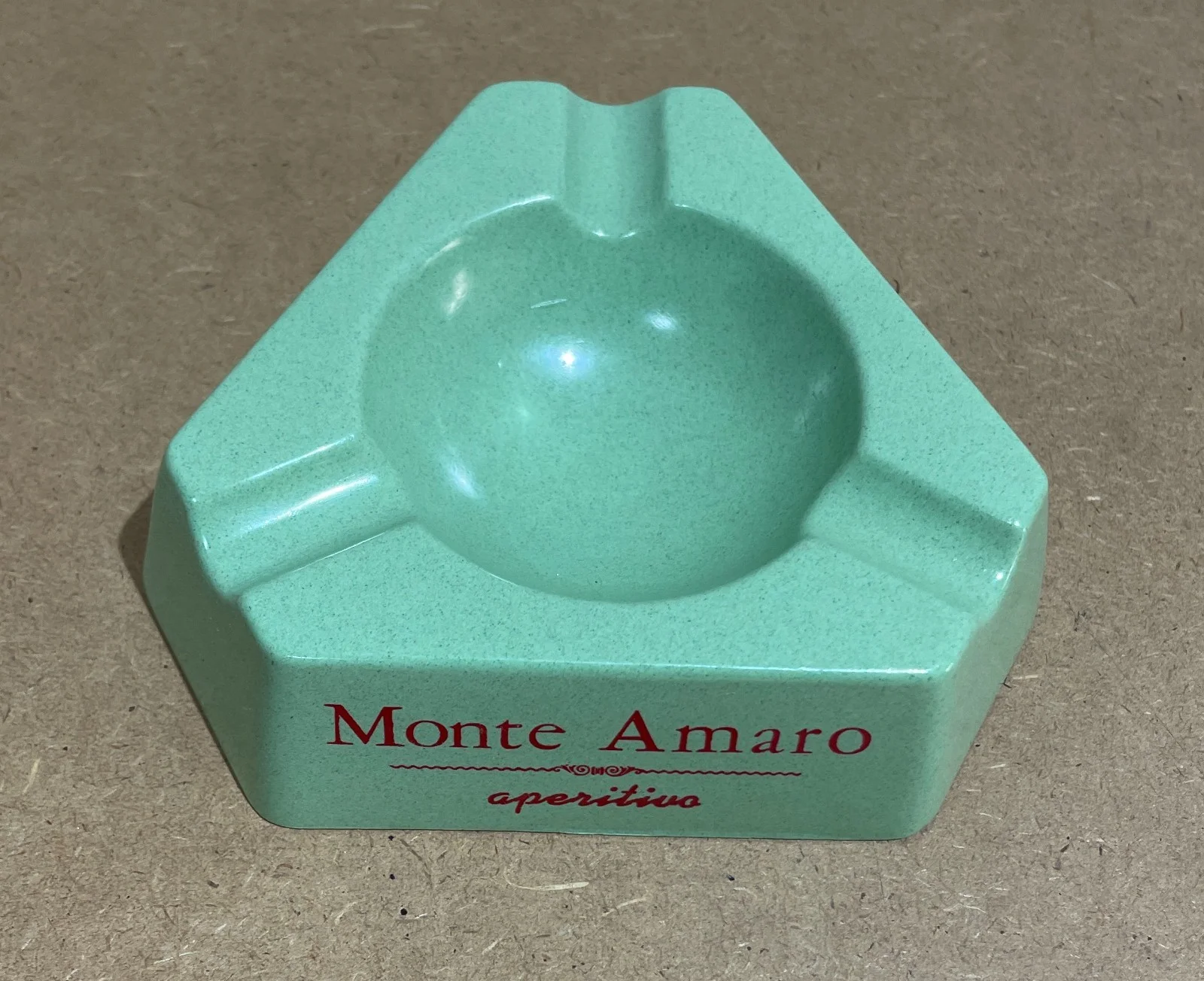 Posacenere Jannamico Super Punch e Monte Amaro, foto 5 di 8