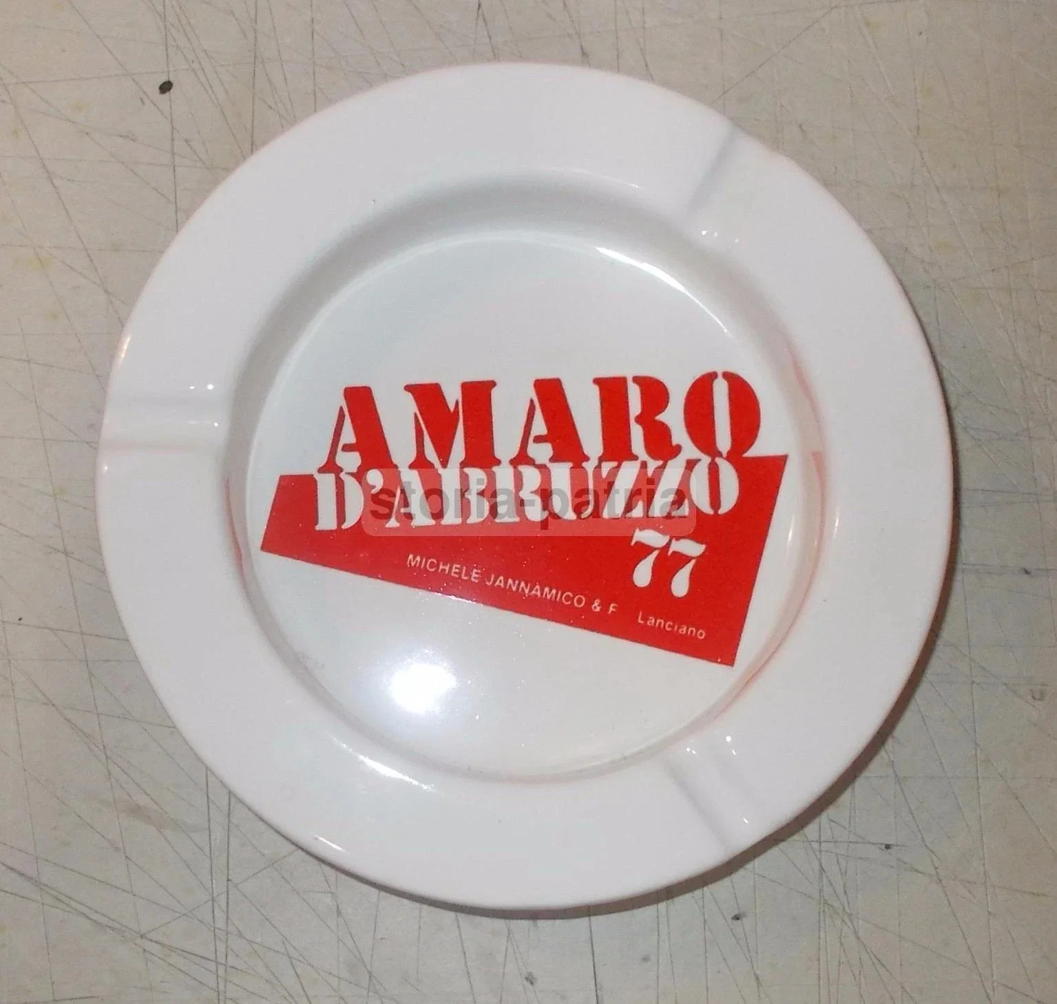 Posacenere in Ceramica Amaro d'Abruzzo 77 Jannamico, foto 2 di 3