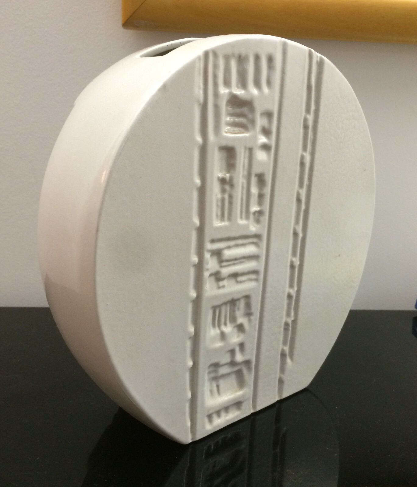 Vaso Artistico In Ceramica Soprammobile d'Arte Moderna Con Rilievi
