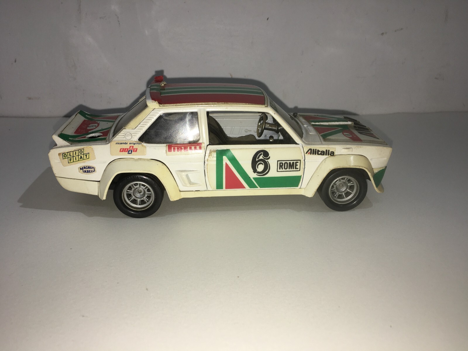 Auto, Automobilismo E Gran Premio: Ferrari E Macchinine Da Collezione In Miniatura