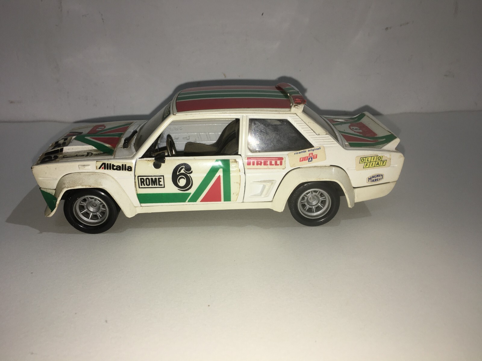 Auto, Automobilismo E Gran Premio: Ferrari E Macchinine Da Collezione In Miniatura