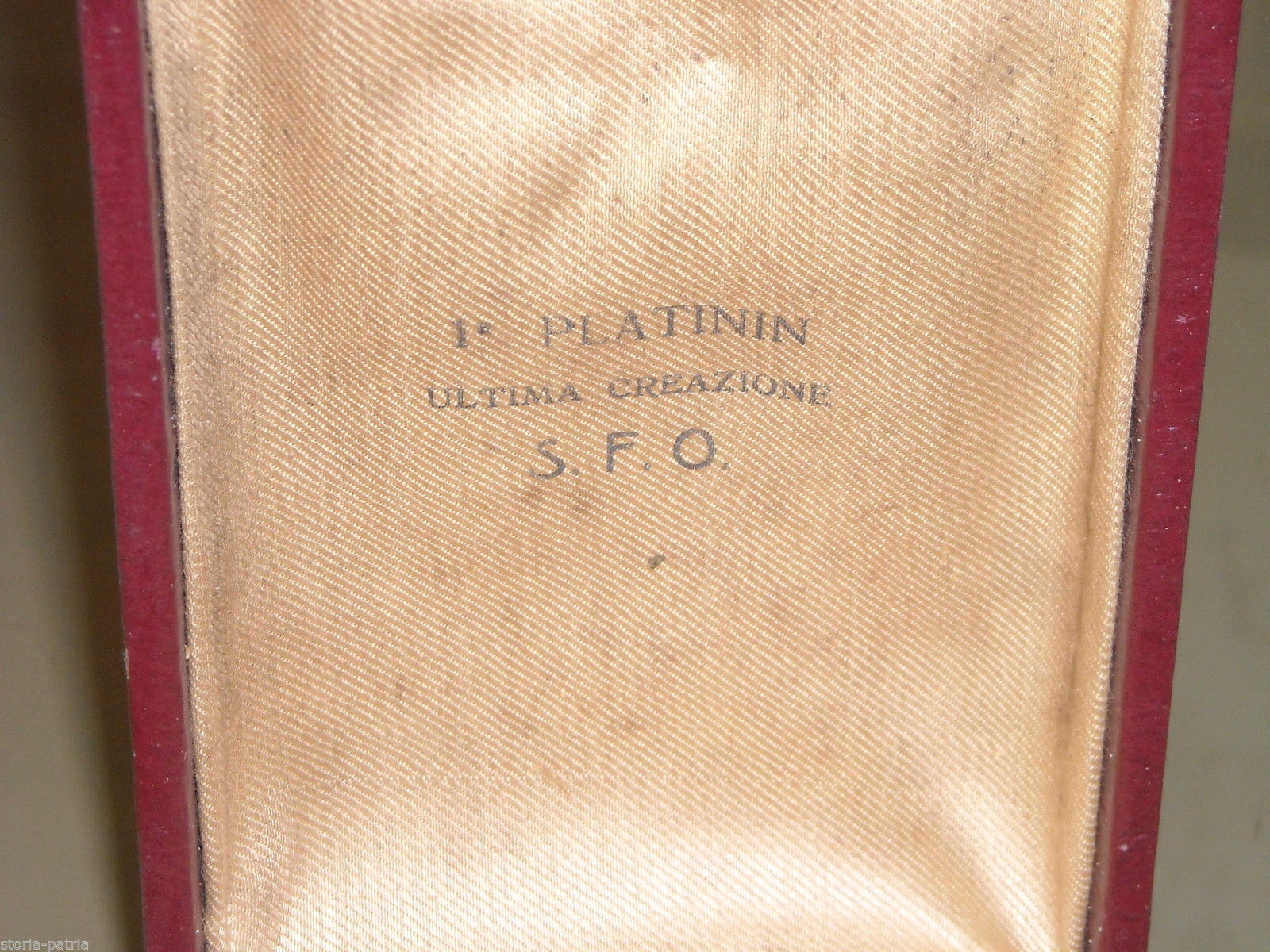 Platinin, Grazioso Astuccio Pubblicitario, Utile, Decorativo, Da Collezione, d'Epoca immagine 1
